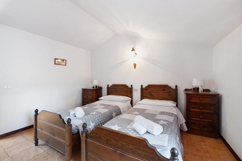 Property building, Living room, Bedroom