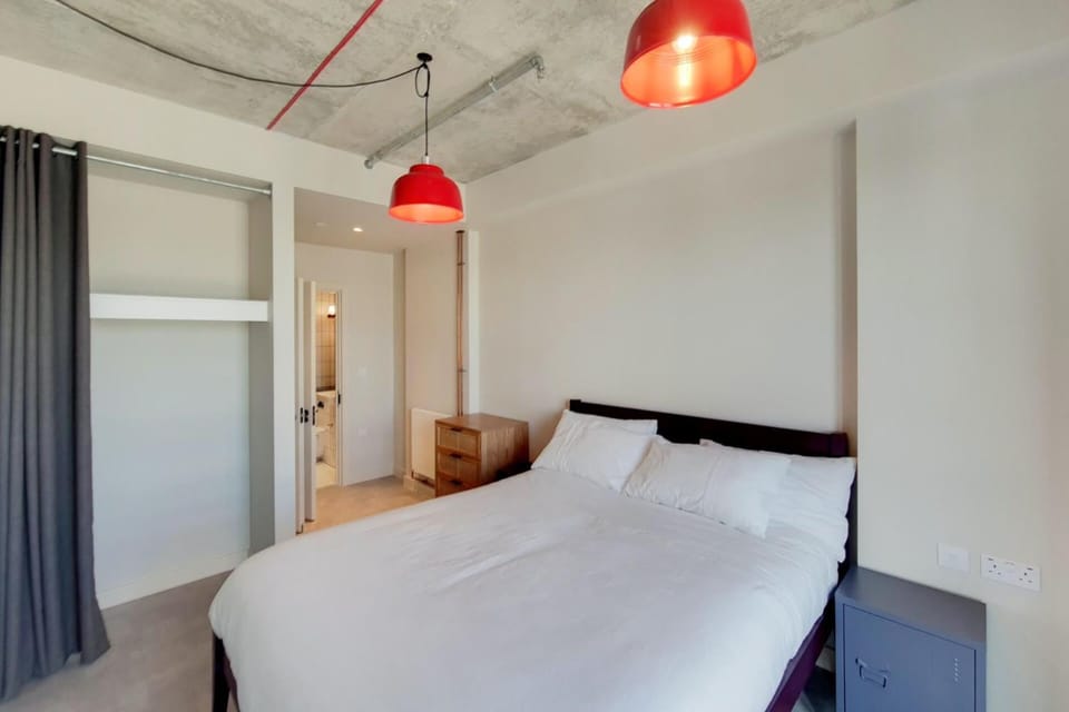 The Robinson at Wembley - Modern and Eclectic Apartment in Wembley