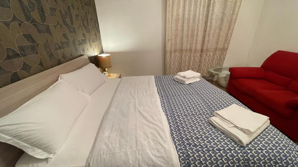 View (from property/room), Bedroom, furniture, towels, VIP