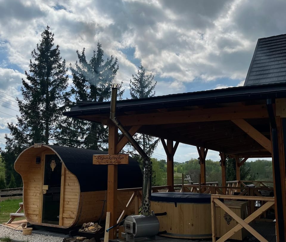 Szpakowka Poraj Chalet in Poland