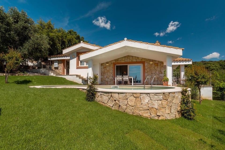 Property building, Garden, Garden view, Swimming pool