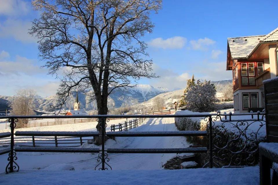 Property building, Day, Mountain view