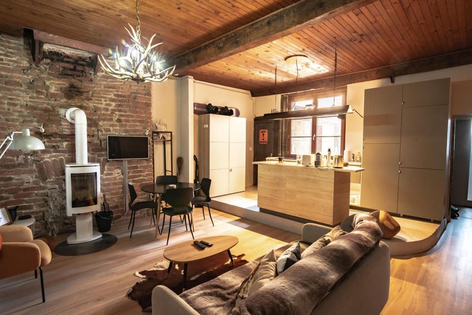 Living room, Lounge or bar