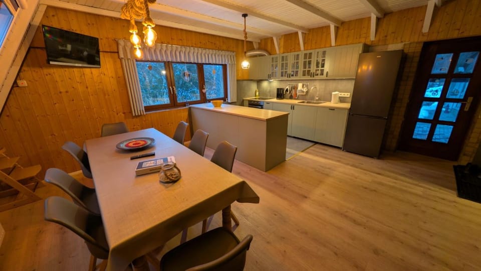 Kitchen or kitchenette, kitchen