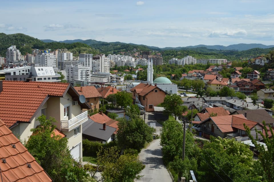Neighbourhood, City view, Mountain view