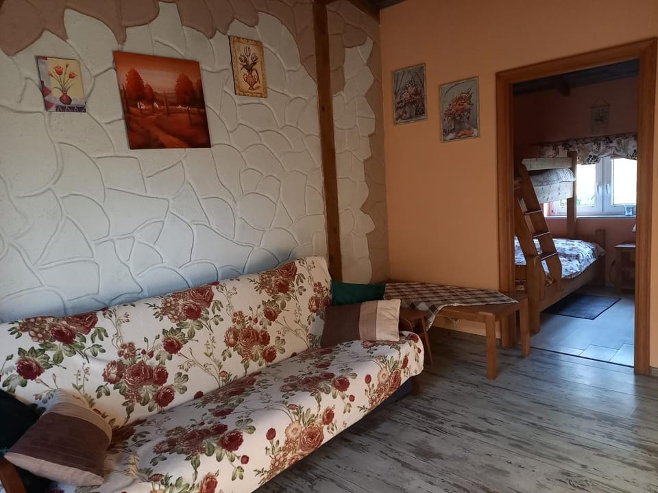 Agroturystyka POD KASZTANEM Apartment in Pomeranian Voivodeship