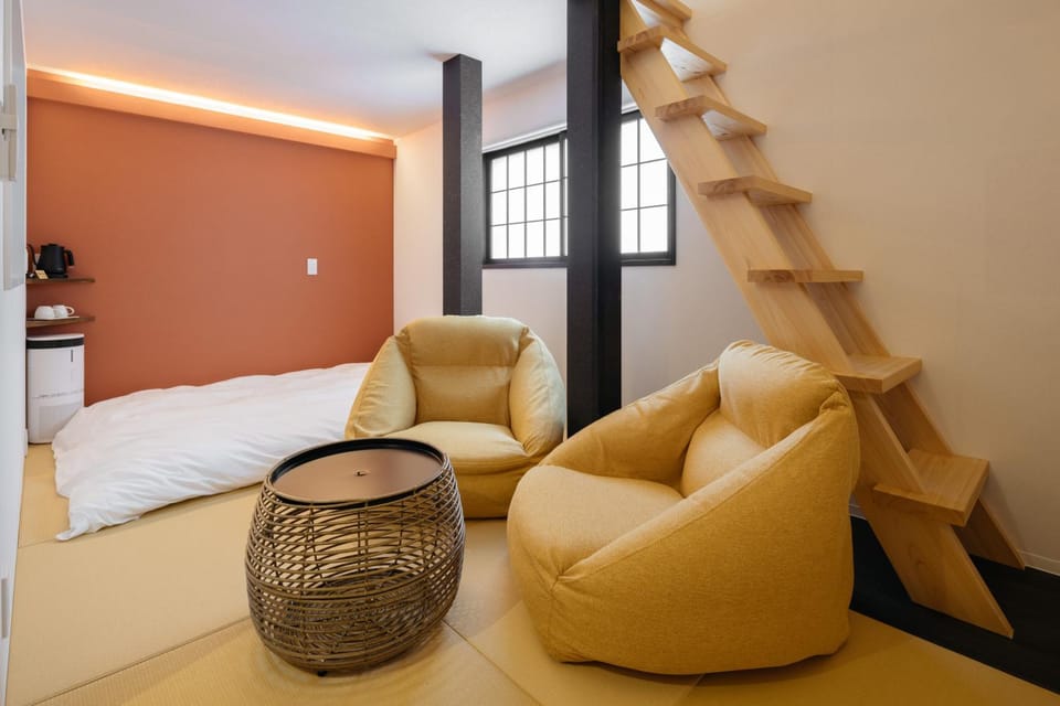Living room, Bedroom