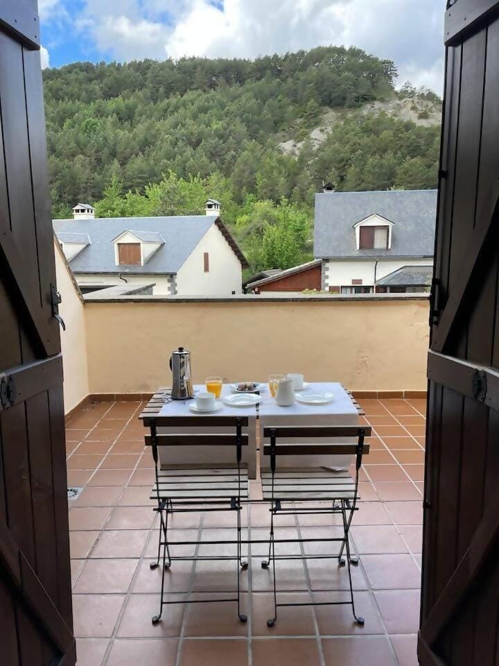 Coqueto dúplex - ORDESA l WIFI l VISTAS l GARAJE Apartment in Aragon