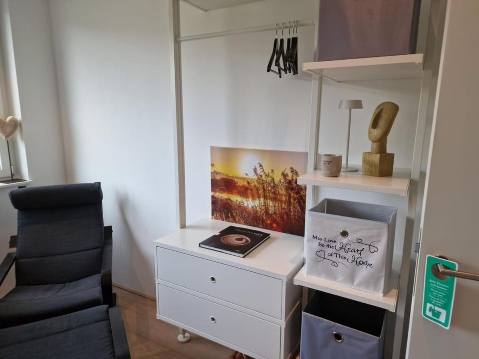 Living room, Bedroom