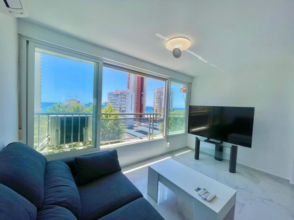 Magnificent Mediterraneo Studio Apartment in Benidorm