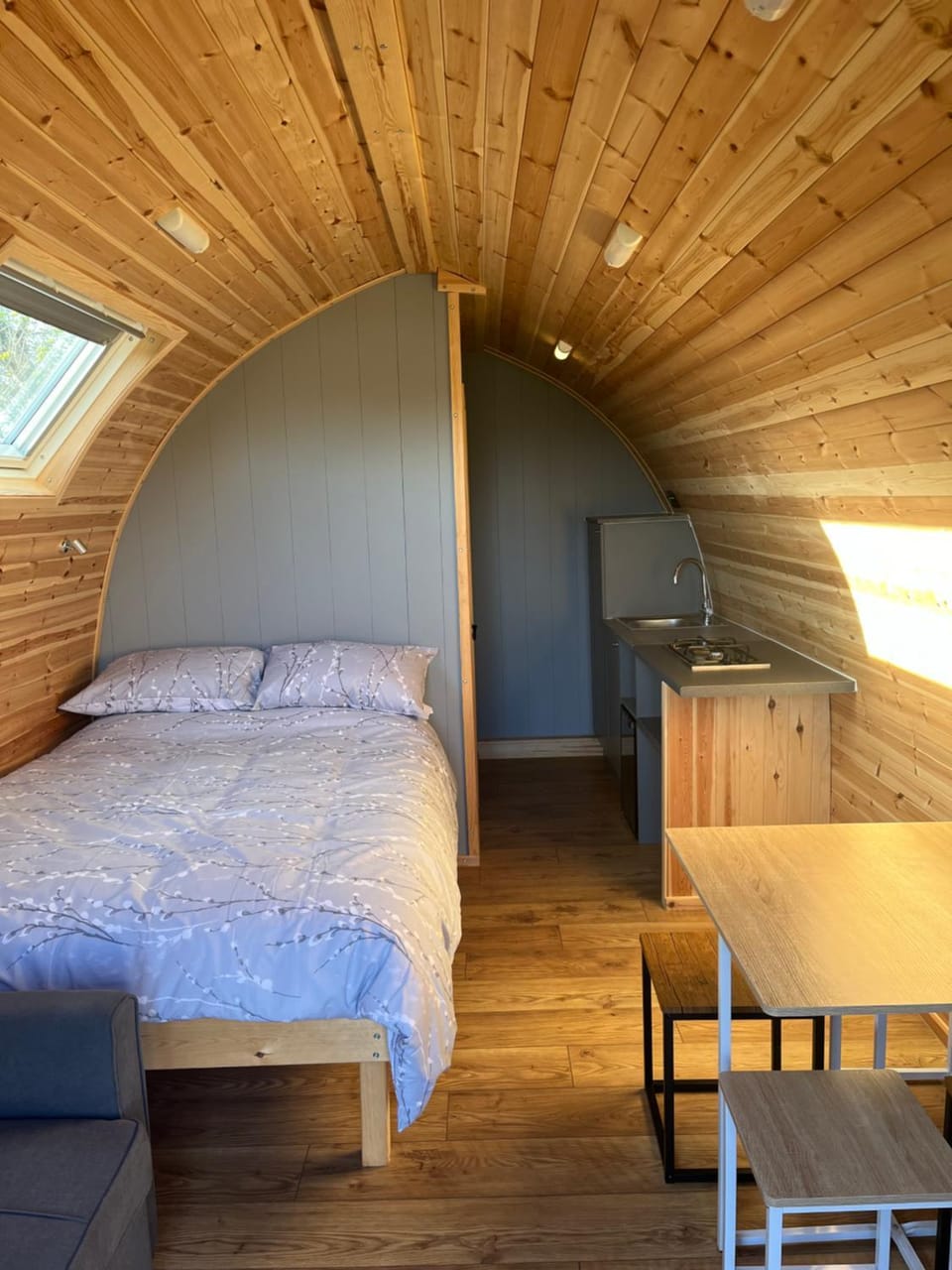 Carmel Pod-Eco Chalet in Bro Garmon