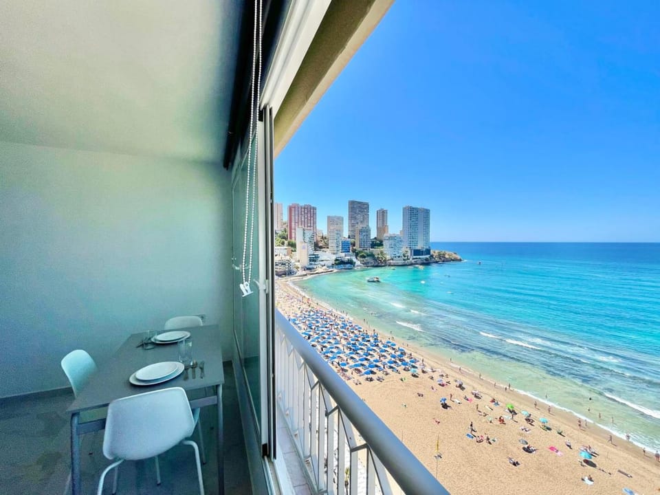 Torre Principado Seafront Studio Apartment in Benidorm
