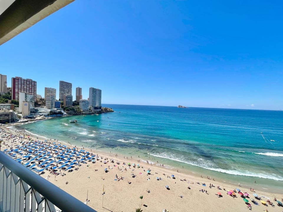 Torre Principado Seafront Studio Apartment in Benidorm