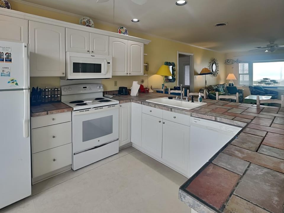Brights Beach Front House in Topsail Beach