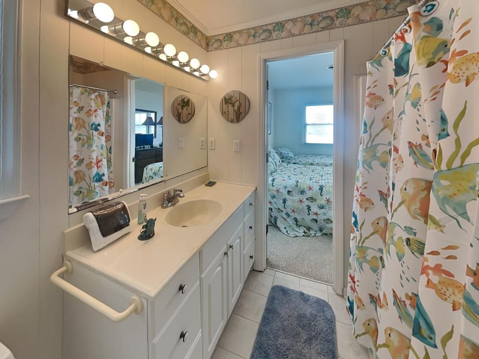 Brights Beach Front House in Topsail Beach