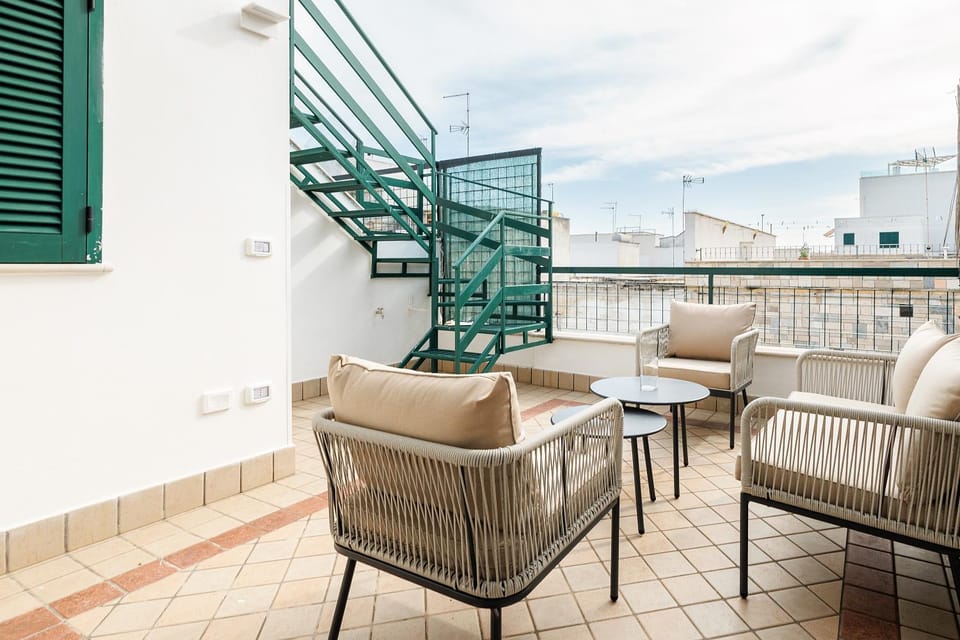 Balcony/Terrace, Balcony/Terrace