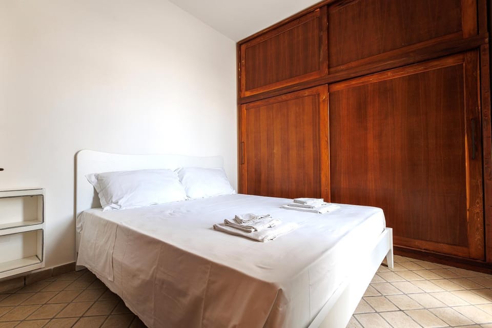 Bed, Photo of the whole room, Bedroom, wardrobe