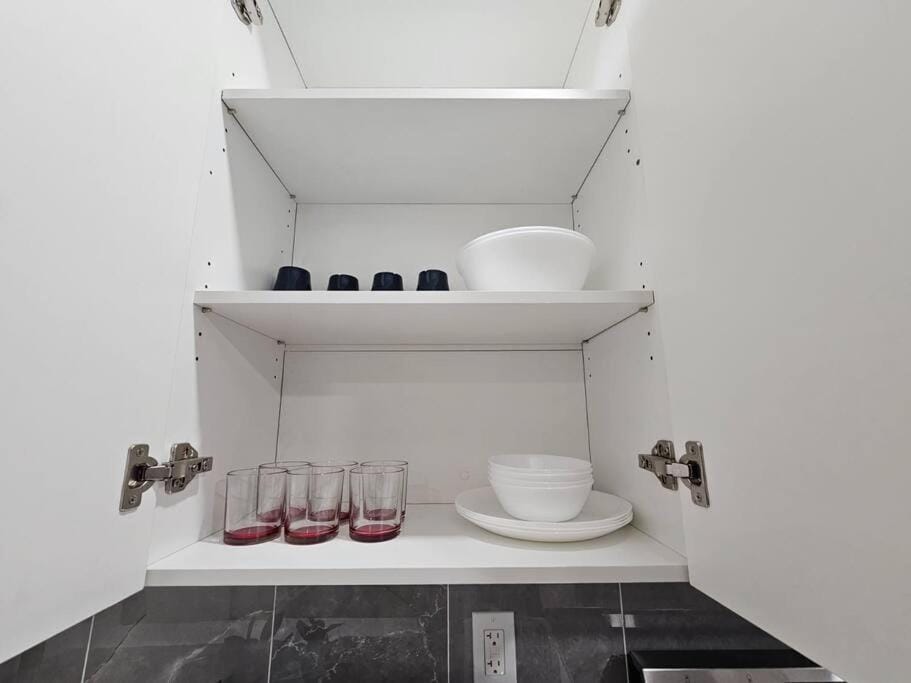 Parkside Basement Suite Apartment in Edmonton