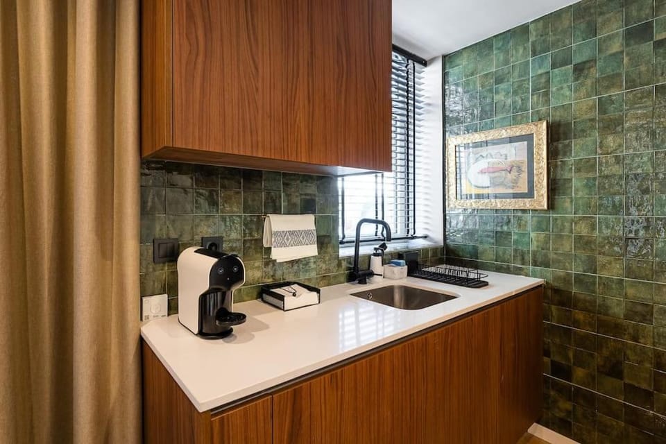 Beachside House in Matosinhos by Lisbeyond House in Matosinhos