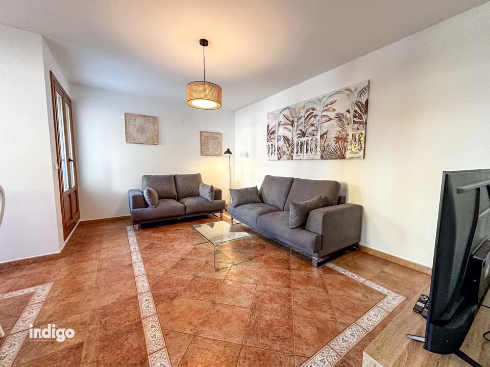 Communal lounge/ TV room, Living room