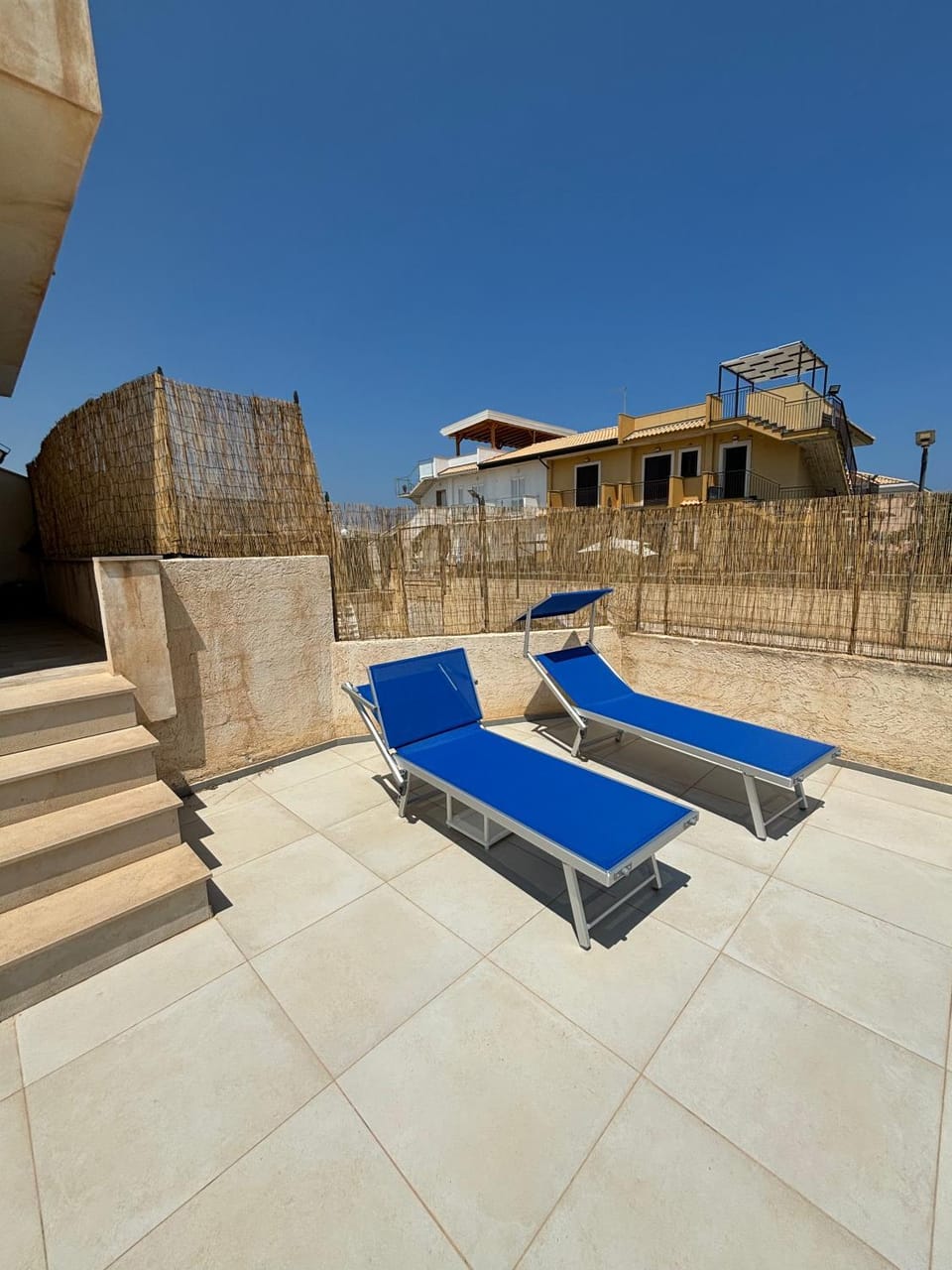 Patio, sunbed