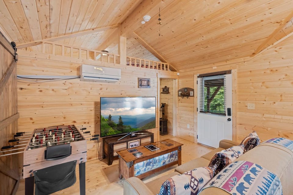 Mountain Angel is a quaint 2 bed 1 bath cabin nestled in the Sky Harbor community Cabin in Gatlinburg