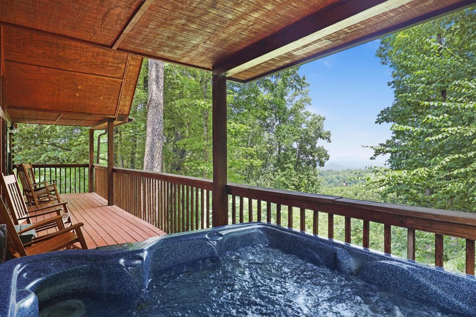 Edens Ridge is a charming two bedroom log cabin nestled in Sky Harbor minutes from town Cabin in Gatlinburg