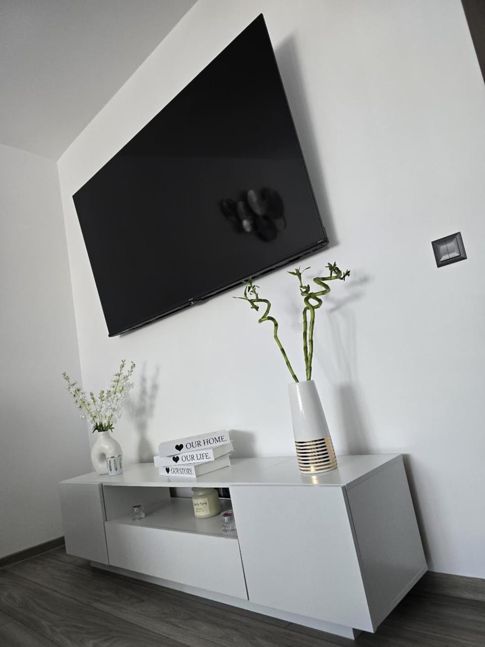 Communal lounge/ TV room, TV and multimedia, Evening entertainment