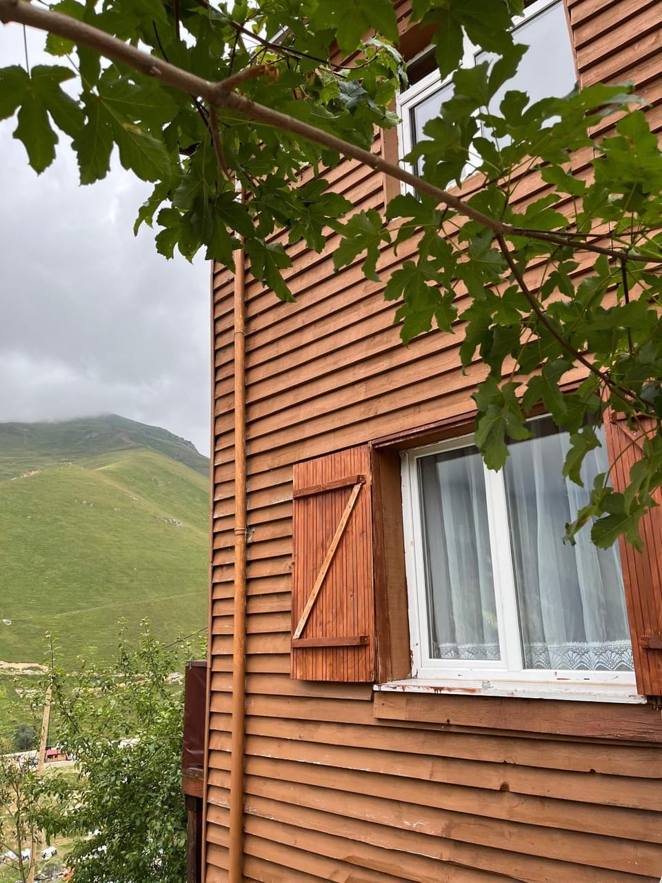 Property building, Spring, Day, Natural landscape, Mountain view