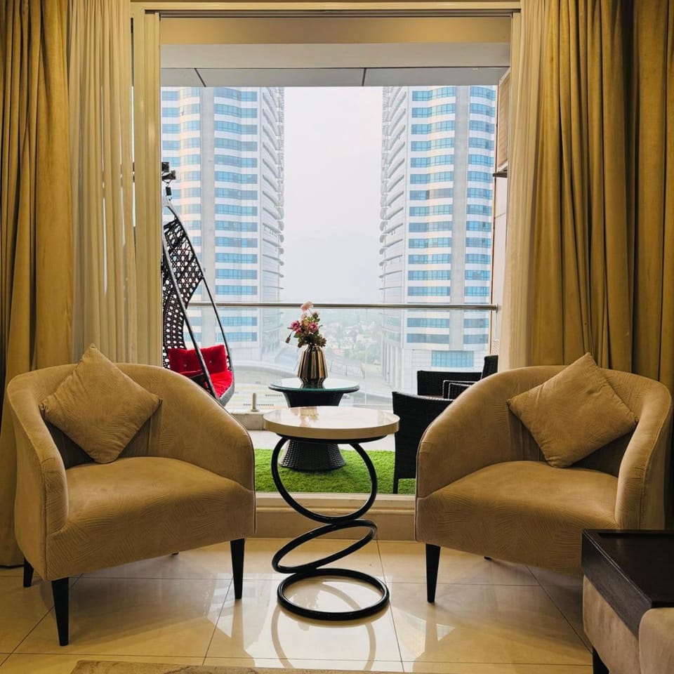 Balcony/Terrace, Balcony/Terrace, Living room, Seating area