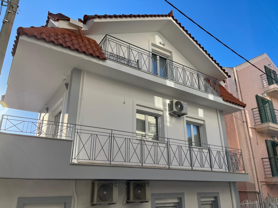 Property building, Balcony/Terrace