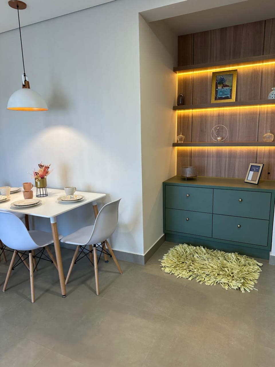 Living room, Dining area