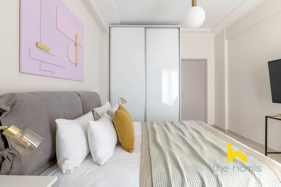 Kalypso Athens Gem - Elegance in Vibrant Pagrati Apartment in Athens