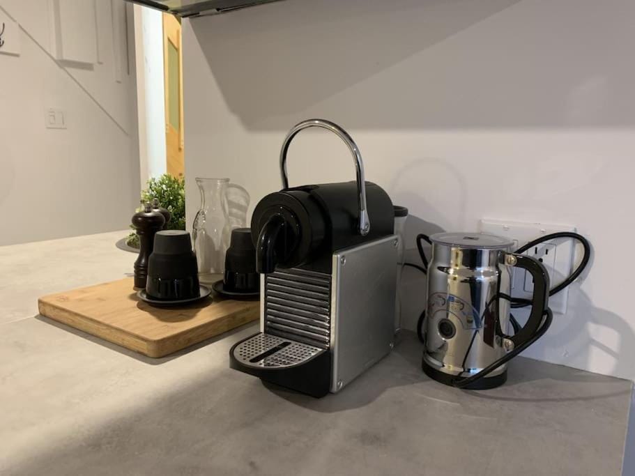 Studio Ananas Apartment in Quebec City