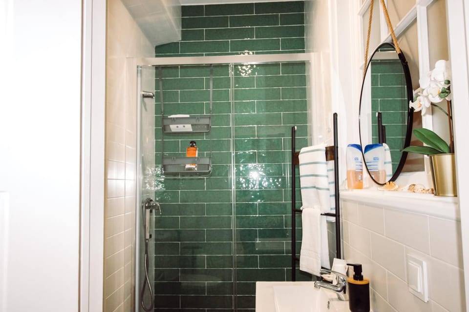 Shower, Bathroom