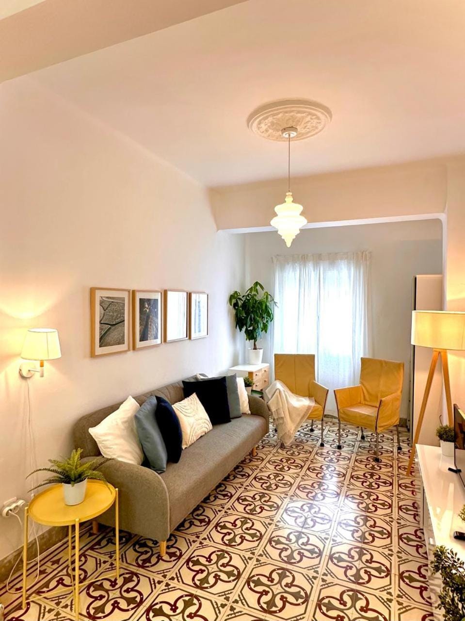 Living room, Seating area