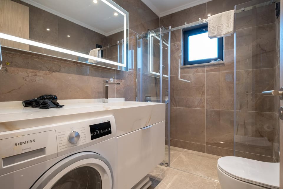 Shower, Bathroom, washing machine