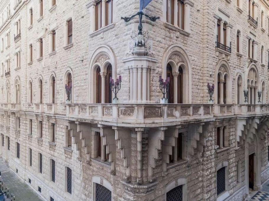 Warhol-Bozzi 59 Apartment in Bari