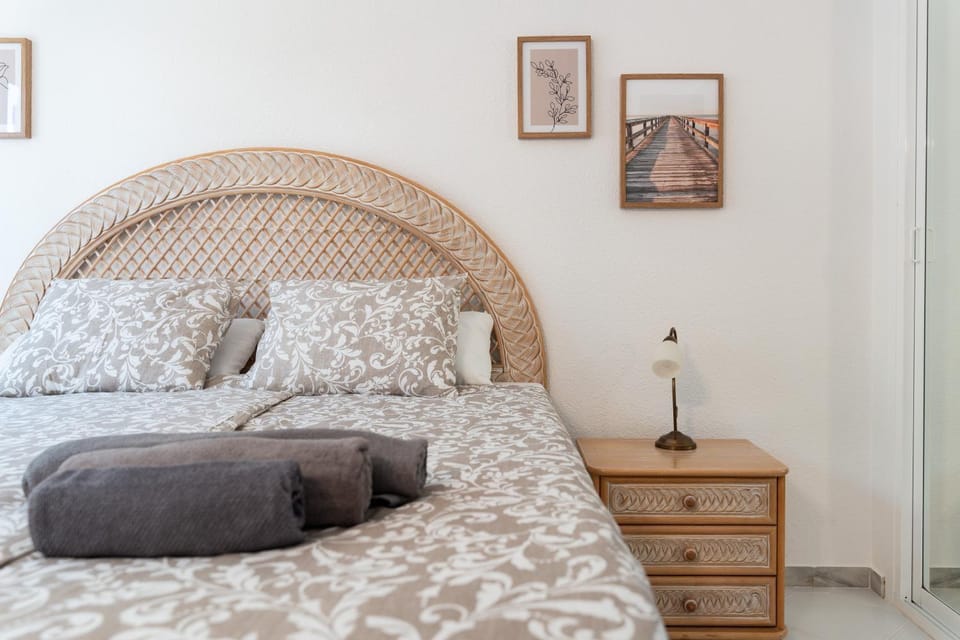 Living room, Bedroom