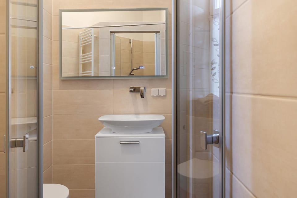 Bathroom, Living room