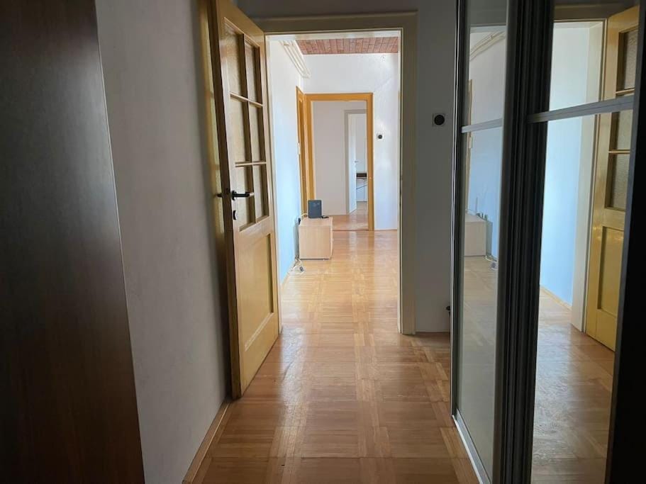 5 bedrooms central apartment Apartment in Ljubljana