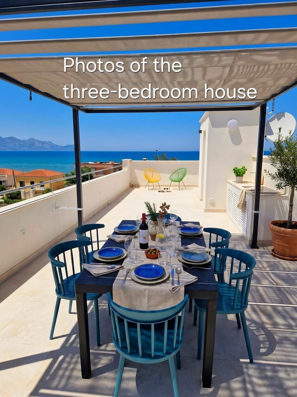 Property building, Patio, Day, Natural landscape, View (from property/room), Balcony/Terrace, Photo of the whole room, Dining area, Sea view, Lunch