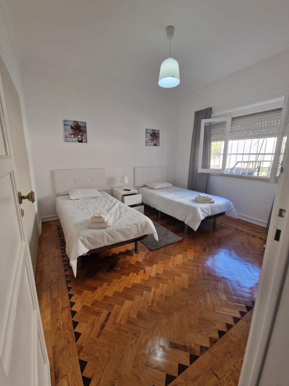 Photo of the whole room
