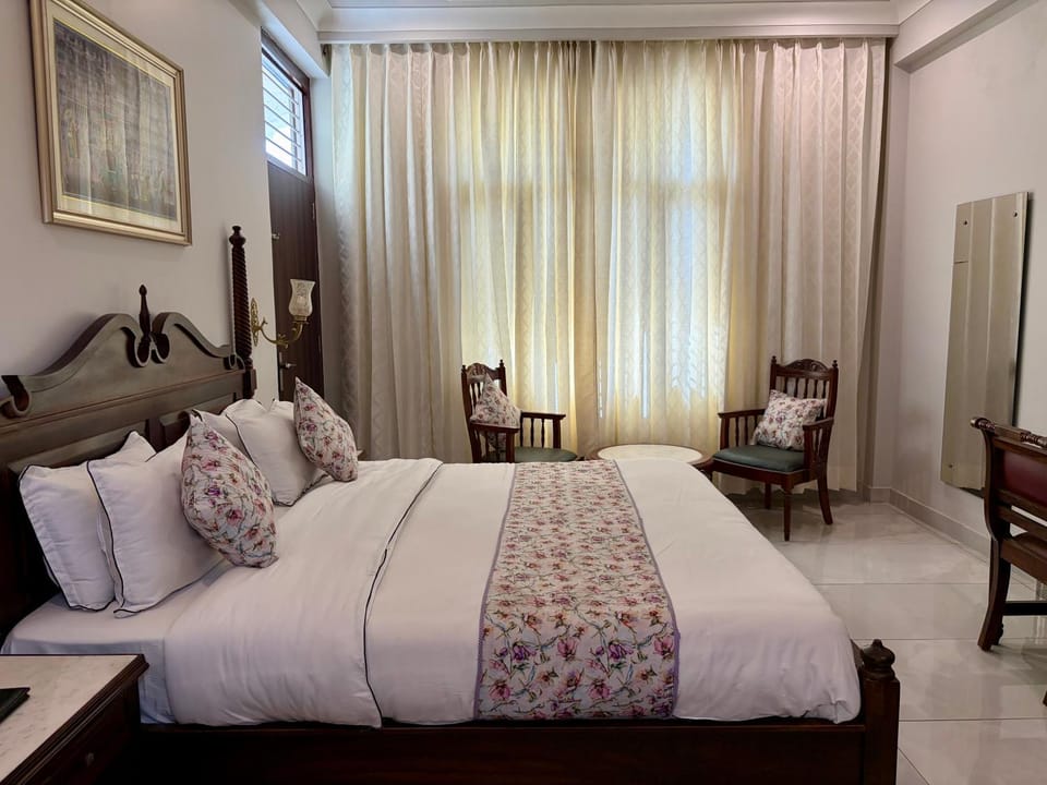 Bed, Photo of the whole room