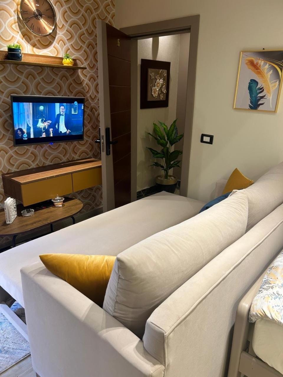 TV and multimedia, Seating area, Evening entertainment