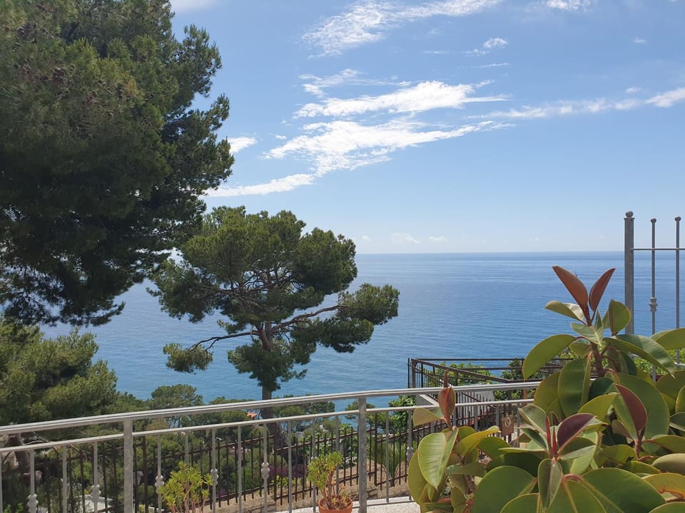 Nearby landmark, Natural landscape, Balcony/Terrace, Sea view