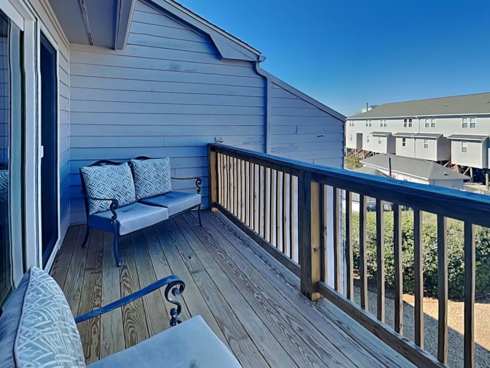 Doves Landing House in Surf City