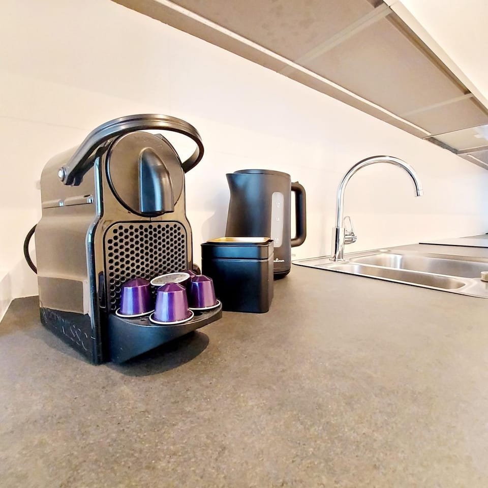 Coffee/tea facilities, Kitchen or kitchenette