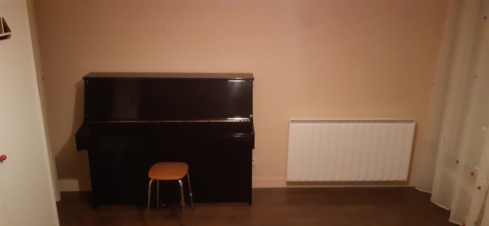 Le 47 B&B double Bed and Breakfast in Le Mans