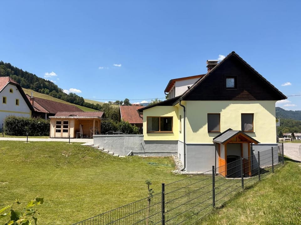 Ferienhaus Kirchberg am Wechsel House in Austria